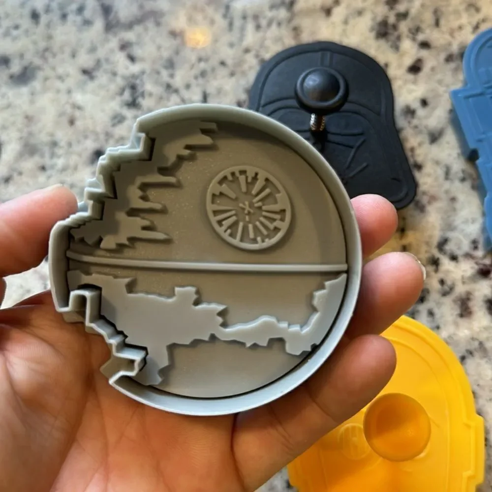 Williams Sonoma Star Wars Cookie Cut Outs